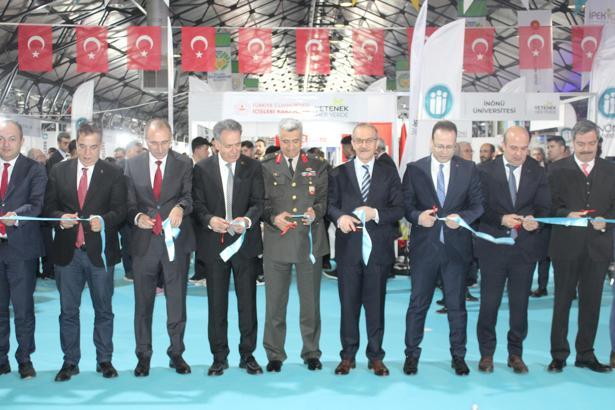 Malatya'da 'Kariyer Fuarı' başladı