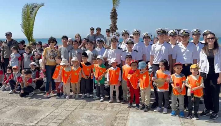 Turizm Haftası’nda öğrencilerden çevre temizliği