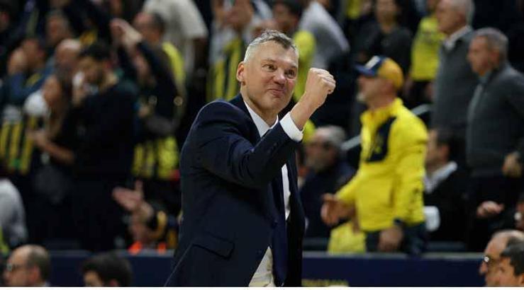 Fenerbahçe Beko Başantrenörü Jasikevicius, EuroLeague’de Yılın Koçu seçildi