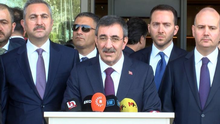 İstanbul- Siyasilerden Sırrı Süreyya Önder'e hastanede ziyaret