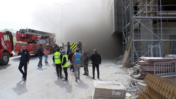 İstanbul -Küçükçekmece'de yurt tadilatında yangın: 3 işçi dumandan etkilendi