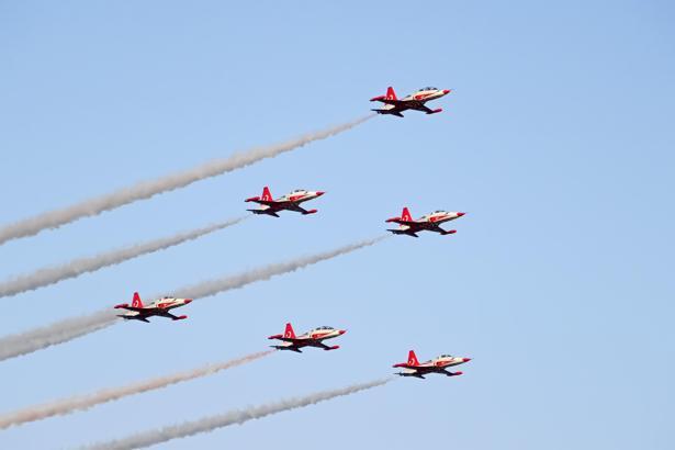 Türk Yıldızları, Mersin semalarına prova uçuşuyla imza attı