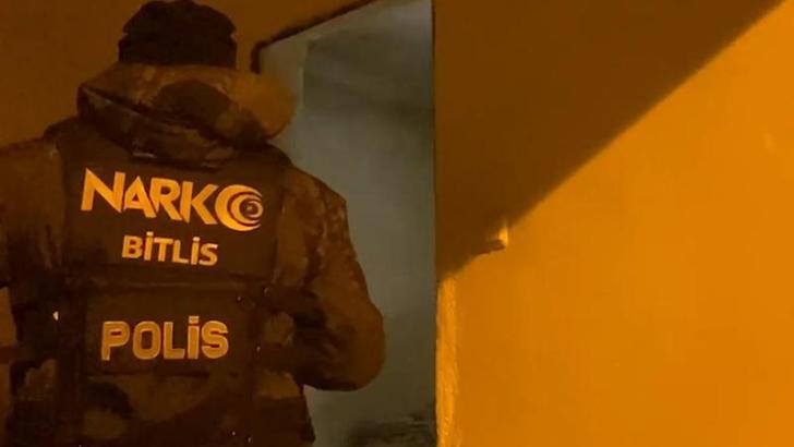 Bitlis'te özel harekat destekli uyuşturucu operasyonu; 2 tutuklama