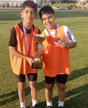 Ortaokullu Efe ile Mustafa il birincisi oldu