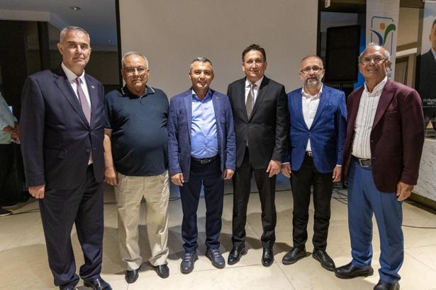 Başkan Kara muhtarlarla bir araya geldi