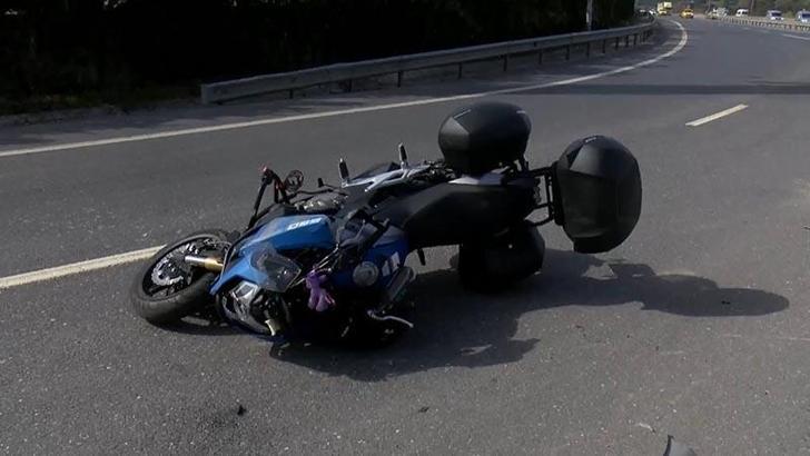 Kartal'da motosiklet otomobile çarptı; motosiklet sürücüsü ağır yaralandı