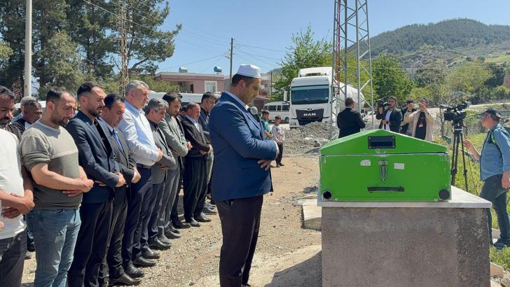 Sulama kanalında cansız bedeni bulunan Cumali, toprağa verildi