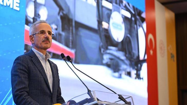 Bakan Uraloğlu: Posta kargosu miktarında tüm zamanların rekoru kırıldı