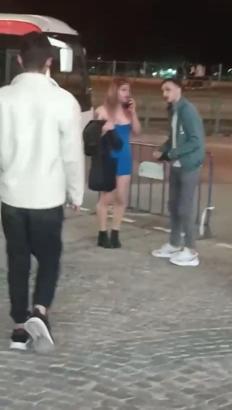 Sigara isteğine olumsuz yanıt verince saldırıya uğradı; o anlar kamerada