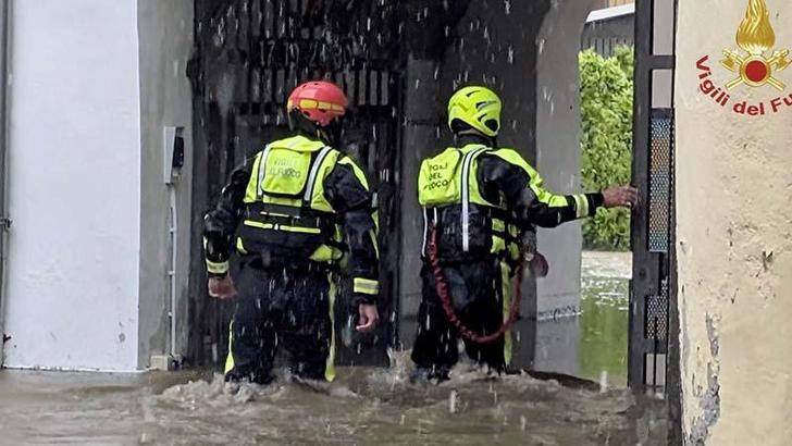 İtalya'da sel: 3 ölü