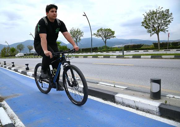 Manisa'da bisiklet yolunda bakım ve onarım çalışması