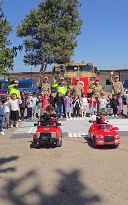 Jandarmadan anaokulu öğrencilerine trafik eğitimi