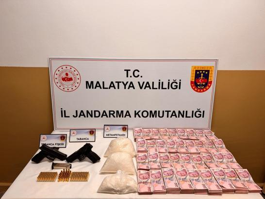 Malatya'da kaçakçılık operasyonu: 8 gözaltı