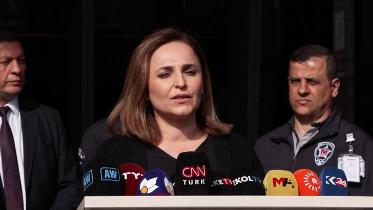 İstanbul- DEM Parti sözcüsü Ayşegül Doğan: Doktorların yaptığı açıklamaya göre durum stabil