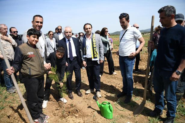 Keşan Fenerbahçeliler Derneği Hatıra Ormanı için ilk fidanlar dikildi