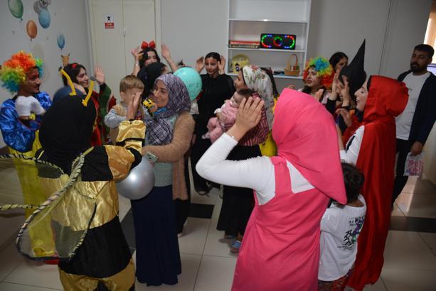 Silopi devlet hastanesi’nde tedavi gören çocuklara moral etkinliği