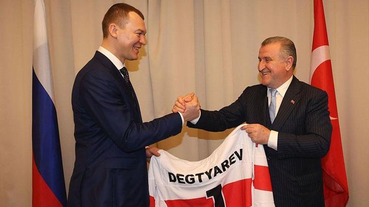 Bakan Bak, Rus mevkidaşı Degtyarev ile görüştü