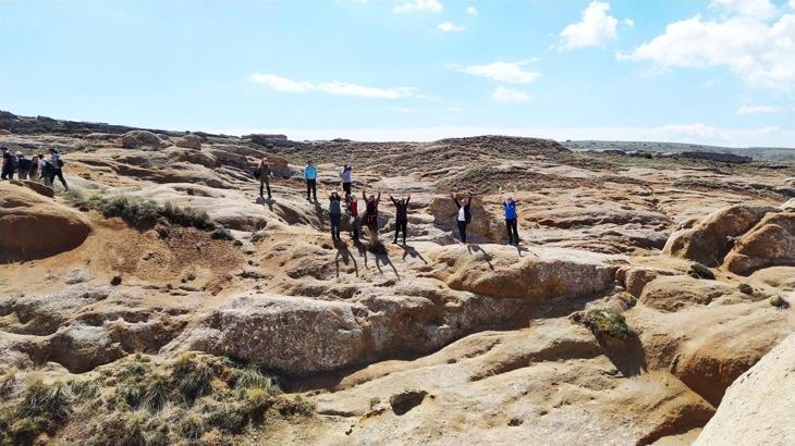 Eğribucak Kayalıkları'nda doğa yürüyüşü düzenlendi