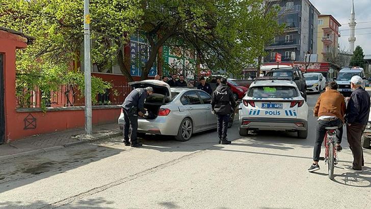 'Dur' ihtarına uymayan otomobil sürücüsüne 24 bin lira ceza; araçtan uzun namlulu silah çıktı