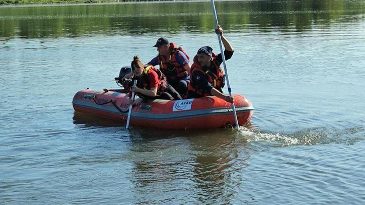 Ege İshak, serinlemek için girdiği Meriç Nehri'nde kayboldu