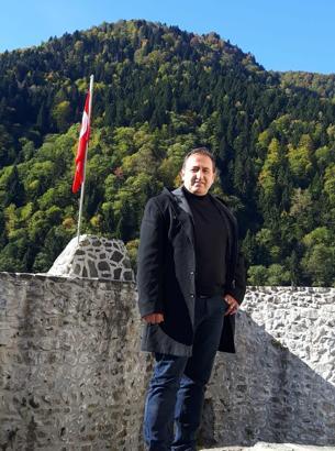 Rize’de kestiği ağacın altında kalan muhtar öldü