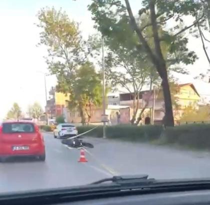 Aydınlatma direğine çarpan motosikletin sürücüsü öldü