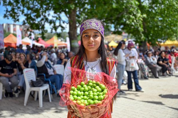 Göksu Gravga Şenliği’nde lezzet ve eğlence bir arada