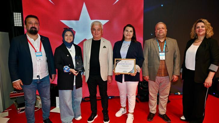 Finike Belediyesi'ne birincilik ödülü