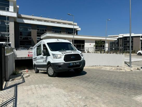 Eski TBMM Başkanvekili Fehmi Işıklar'ın eşinin cenazesi, Adli Tıp Kurumu'ndan alındı