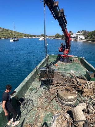 Muğla'da yasa dışı tonozlarla bağlı 50 tekneye ceza