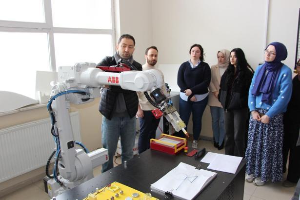 Kadınlara yönelik ‘Endüstriyel Robot Operatörlüğü Eğitimleri’ tamamlandı