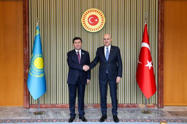 TBMM Başkanı Kurtulmuş, Kazakistan Meclis Başkanı Koşanov ile görüştü