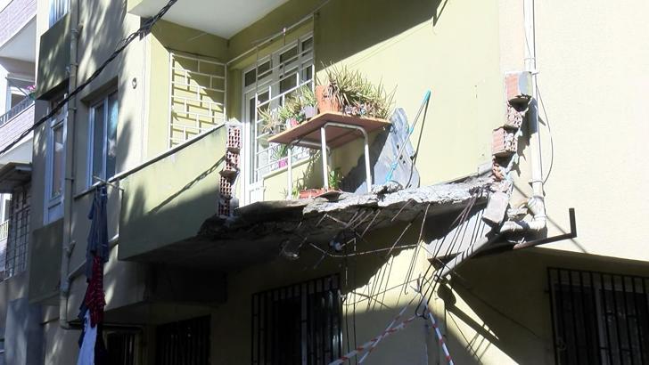 İstanbul - Pendik’te 5 katlı binanın 1'inci katında balkon çöktü