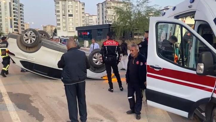 Elazığ 2 otomobil çarpıştı: 2 yaralı