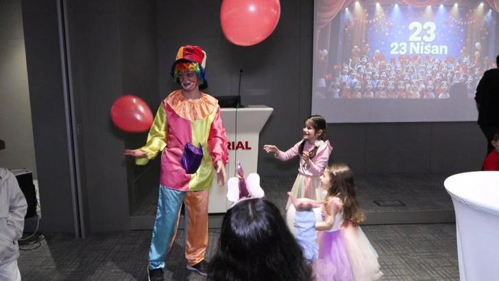 Minik kahramanlar iyileşmenin ve 23 Nisan’ın coşkusunu birlikte yaşadı