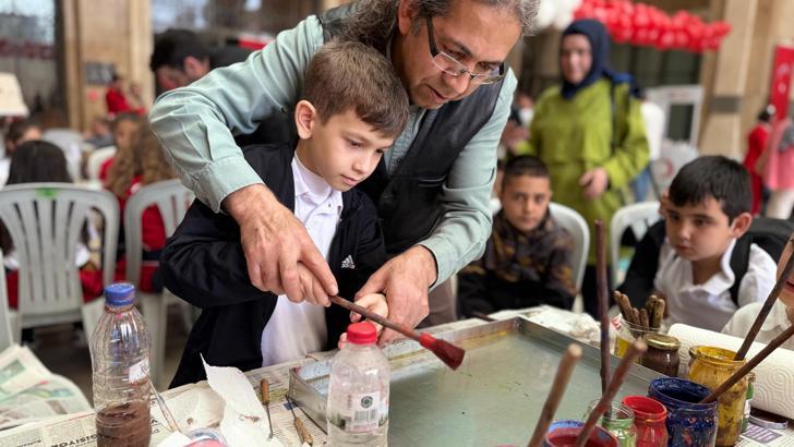 Minik eller, geleneksel Türk sanatlarını deneyimledi