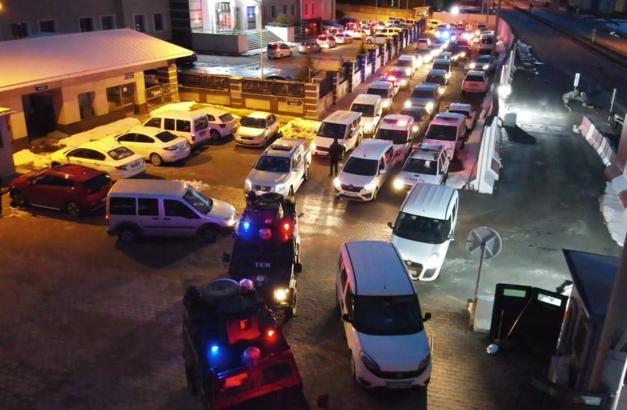 Bitlis merkezli 'joker' operasyonunda 27 tutuklama