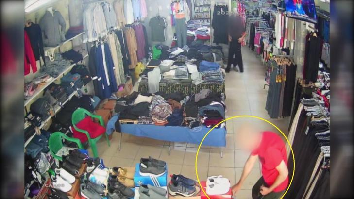 Osmaniye’de ayakkabı hırsızlığı kamerada