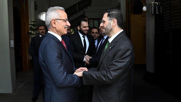 Bakan Uraloğlu, Suriye İletişim ve Bilgi Teknolojileri Bakanı Heikel ile görüştü