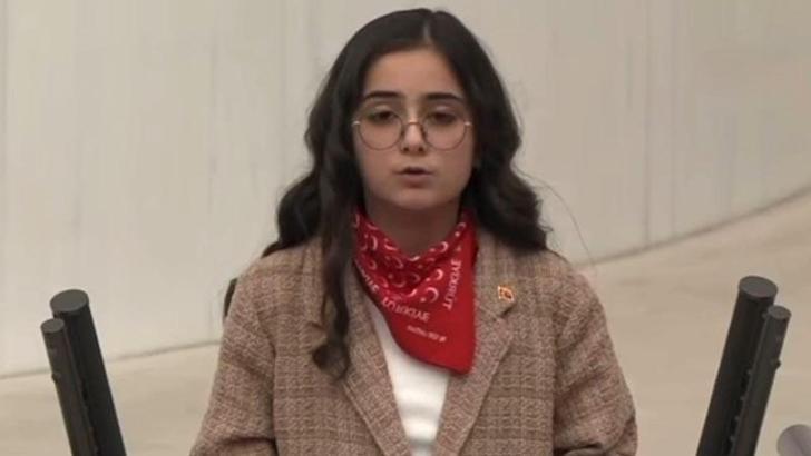 İrem, ‘23 Nisan’ konulu kompozisyon yarışmasında Türkiye 1'incisi oldu, TBMM’de konuştu