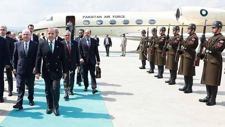 Bakan Güler, Pakistan Başbakanı Şerif'i karşıladı