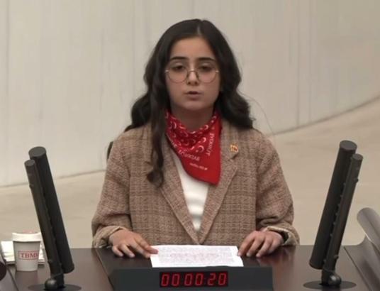 İrem, ‘23 Nisan’ konulu kompozisyon yarışmasında Türkiye 1'incisi oldu, TBMM’de konuştu