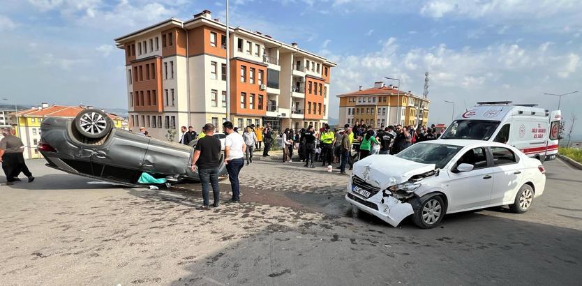 Gaziantep’te otomobiller çarpıştı: 9 yaralı