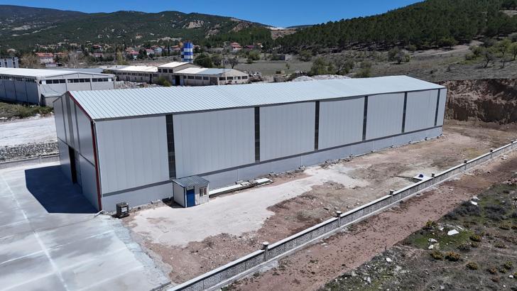 Oda başkanının kaçak deposu mühürlendi