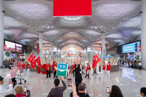 İstanbul Havalimanı’nda 23 Nisan coşkusu