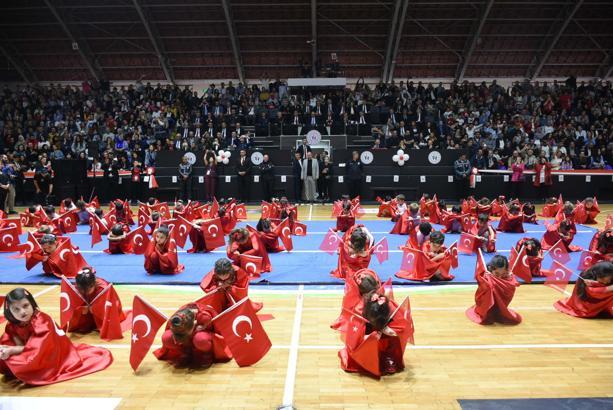 Balıkesir'de 23 Nisan coşkusu