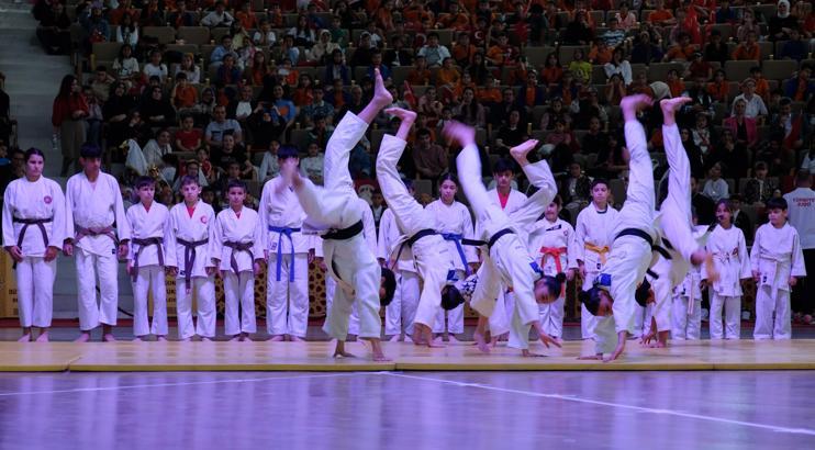 Konya'da 23 Nisan coşkuyla kutlandı