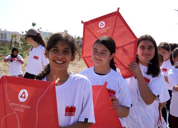Türk ve Rus öğrenciler uçurtma etkinliğinde buluştu