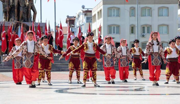 Manavgat'ta 23 Nisan coşkuyla kutlandı