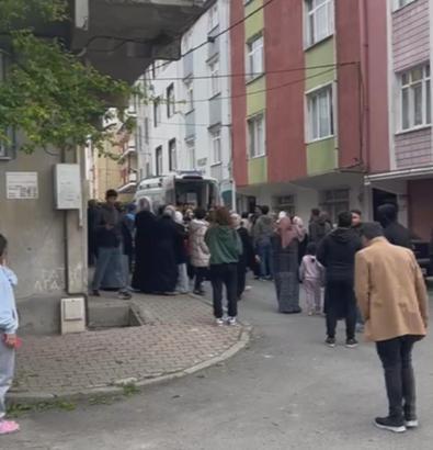 İstanbul - Arnavutköy'de deprem anında balkondan atlayan kişi ağır yaralandı